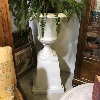 Decorative Design Urn and Pedastal