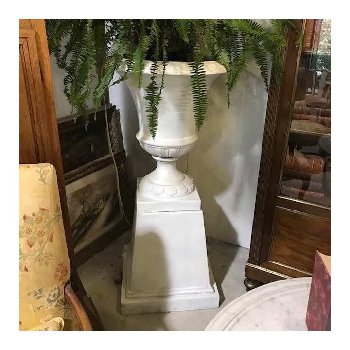 Decorative Design Urn and Pedastal