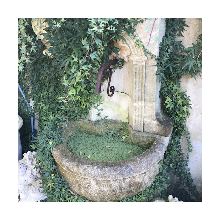 Limestone Coquille Fountain
