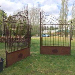 French Style Curly Gates 4000