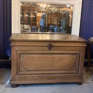 C18th Flemish Blanket Box in Oak