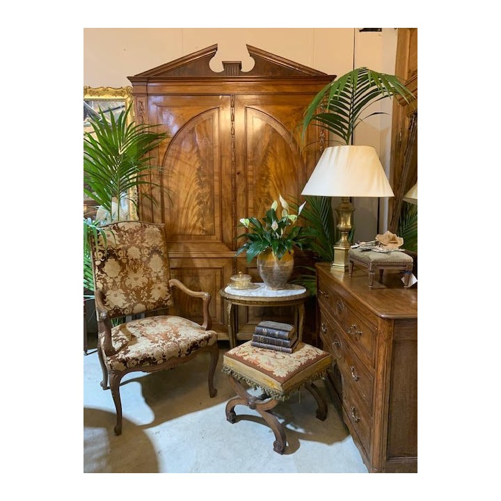 C19th English Flame Mahogany Gentleman's Press