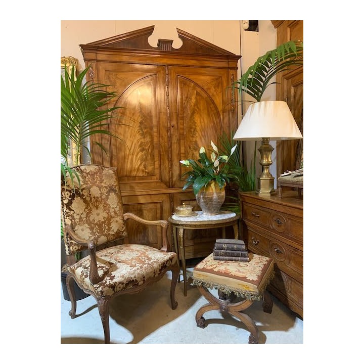 C19th English Flame Mahogany Gentleman's Press