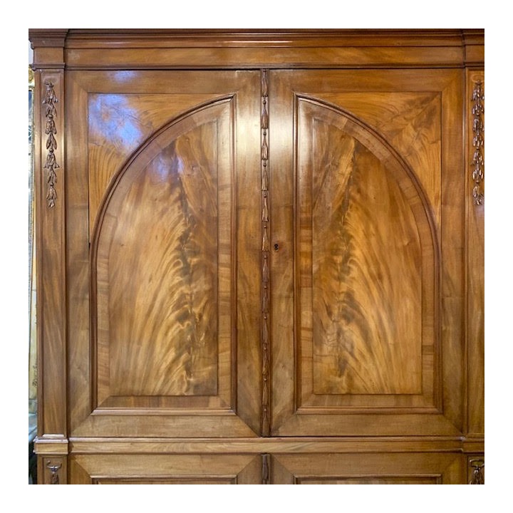 C19th English Flame Mahogany Gentleman's Press