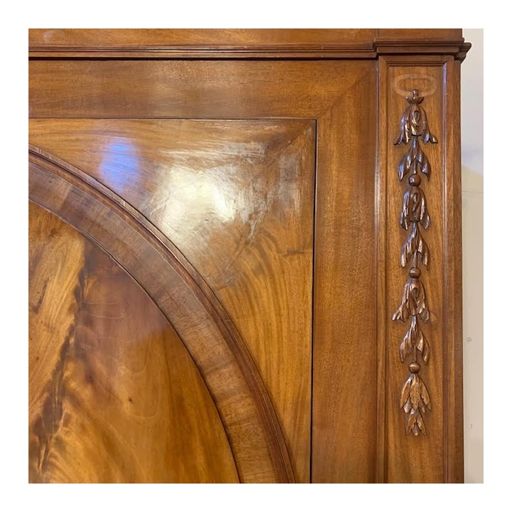 C19th English Flame Mahogany Gentleman's Press