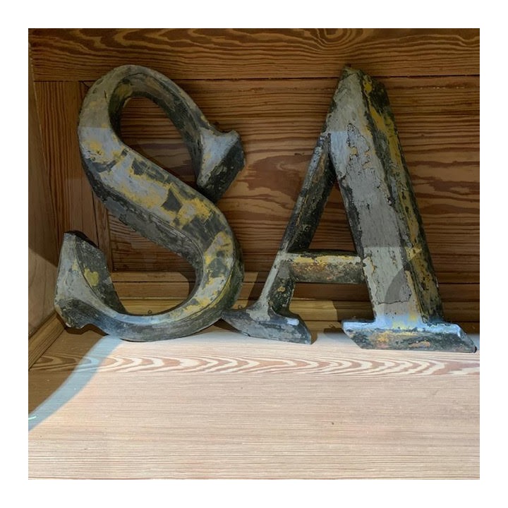 Zinc letters