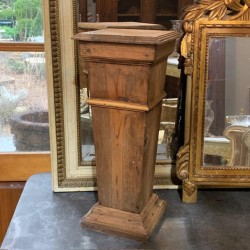 Antique Timber Pedestal 530 h