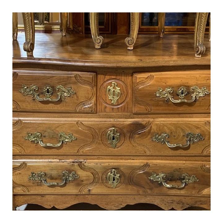 C18th French Louis XV Chest of Drawers in Oak