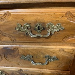 C18th French Louis XV Chest of Drawers in Oak