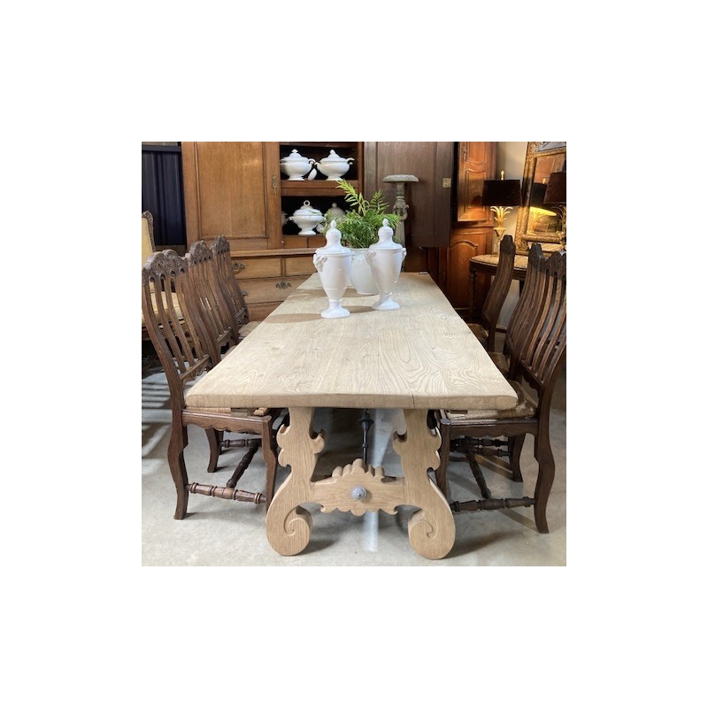 Antique Wash Oak Spanish Table