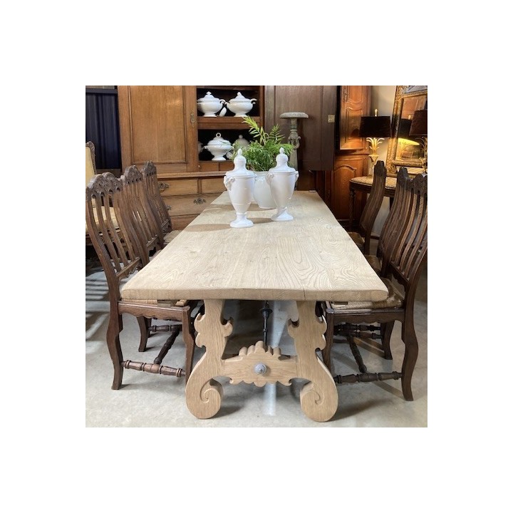 Antique Wash Oak Spanish Table