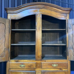 C18th French Buffet a Quatre Porte