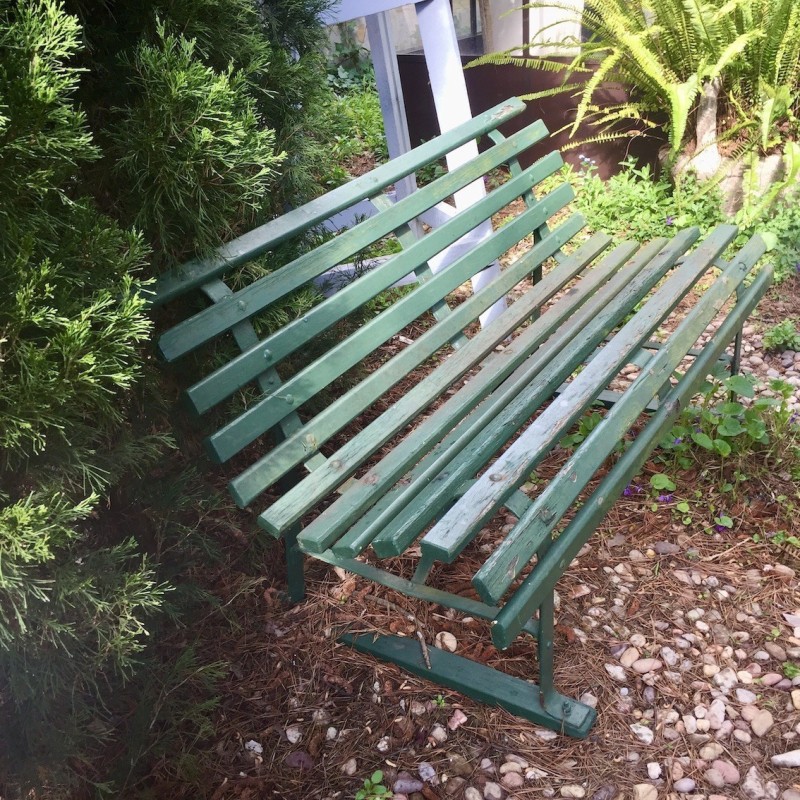 Early Green Garden Bench