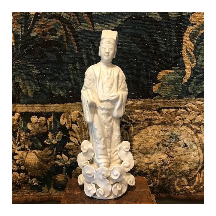 Blanc de Chine Statue