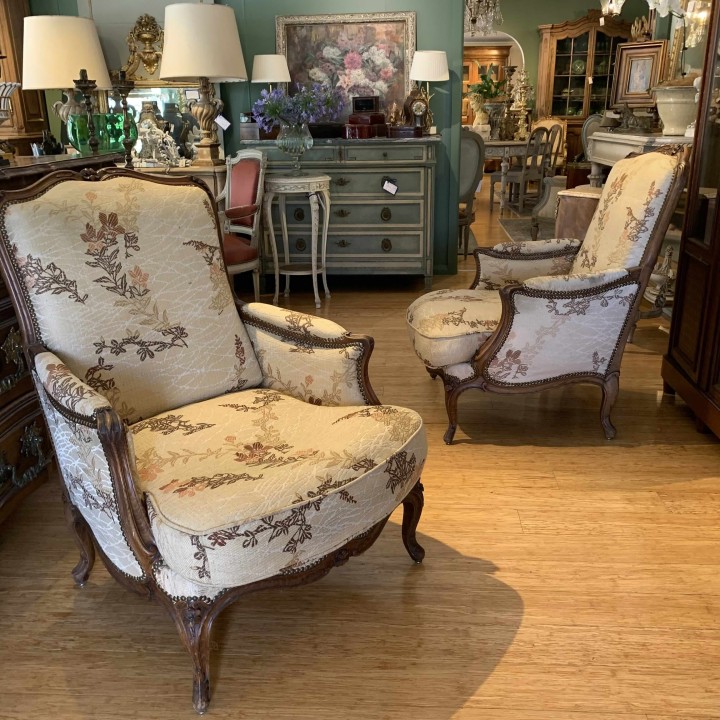 Antique French Pair of Arm Chair Style Louis XV