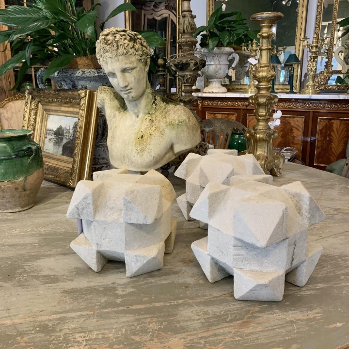 French Limestone trio de Sorciere