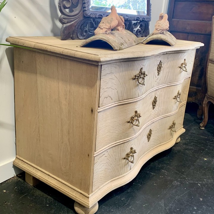C18th-C19th Wash Oak Chest of Serpentine drawers