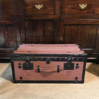 Early French Trunk